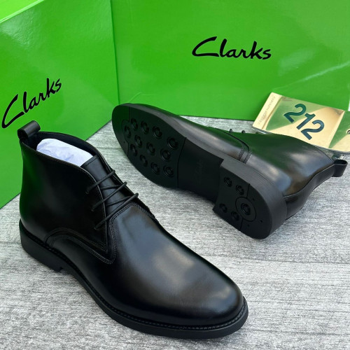 Clarks Luxury Leather Chelsea Boots For Men