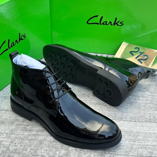 Clarks Luxury Leather Chelsea Boots For Men