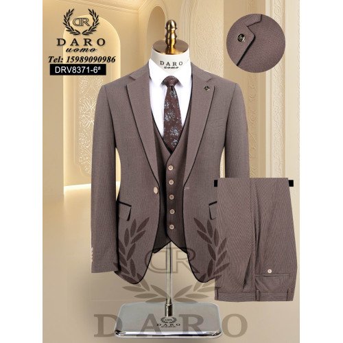 Daro Uomo Men's 3-Piece Suit