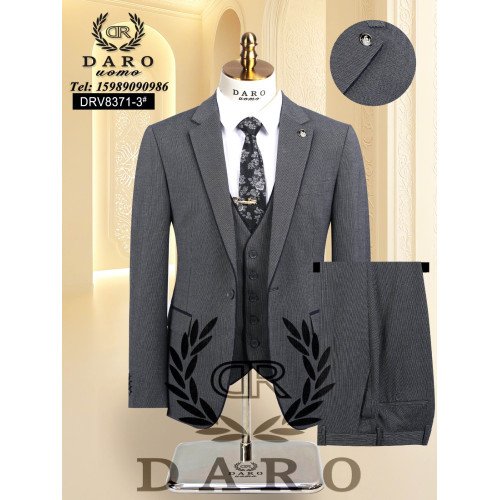 Daro Uomo Men's 3-Piece Suit